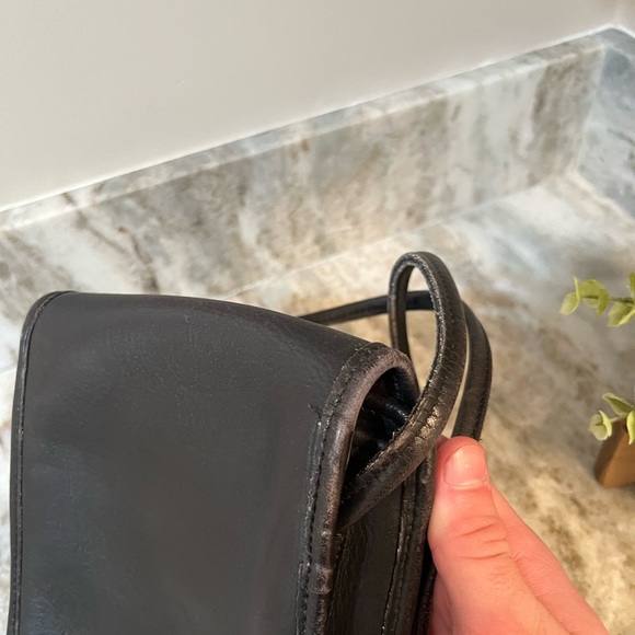 SOLD Coach Scooter Crossbody Bag Black Leather 9893 Used Condition - Picture 11 of 14
